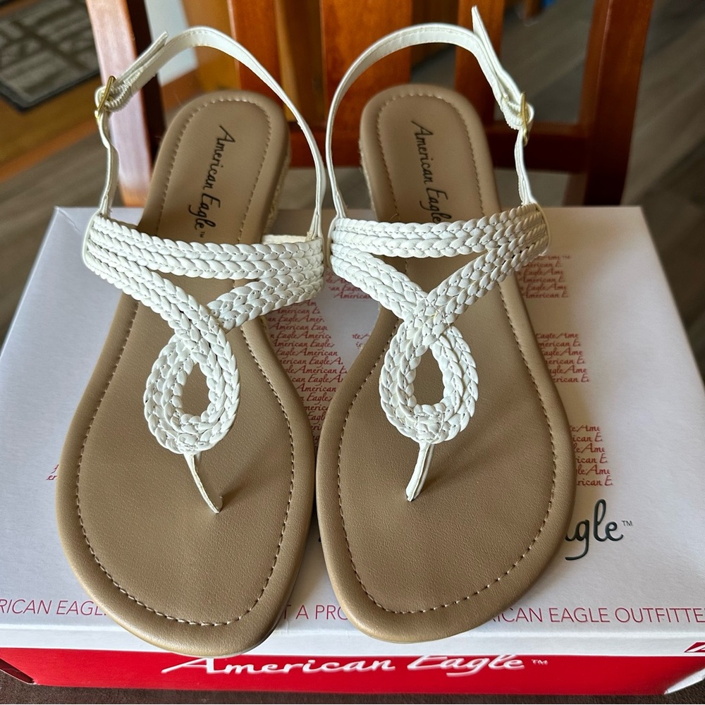 American Eagle White Stacey Sandals